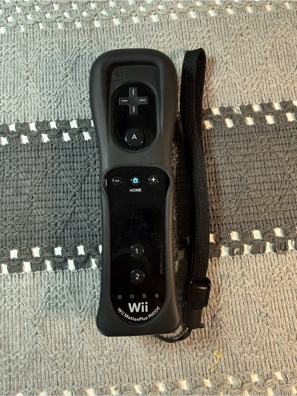 Nintendo Wii Black Motion Plus Controller Remote, Wrist Strap, Rubber Cover